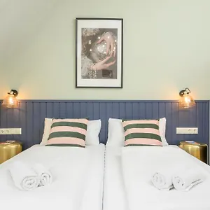  Apartment Palais Palffy Suits Austria